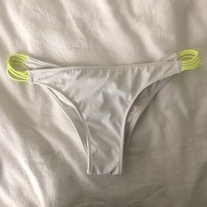 victoria secret bikini bottoms